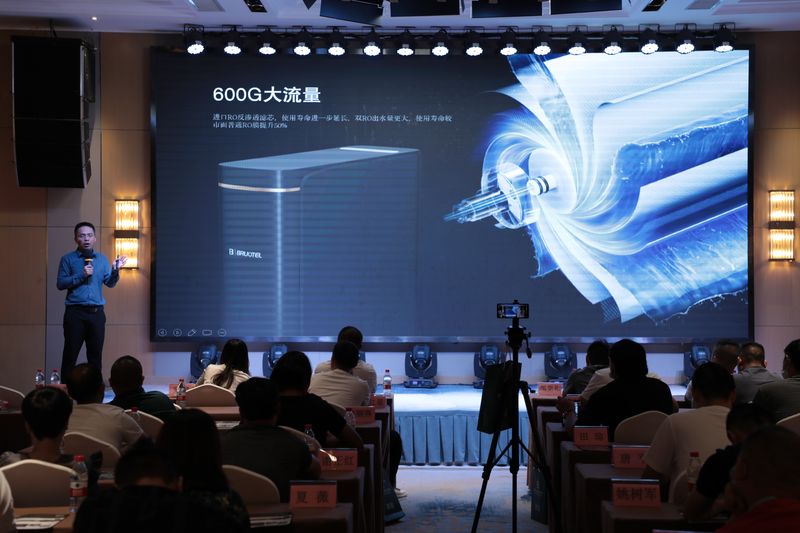高端品牌·致“凈”未來，斯圖亞特X系列長沙發(fā)布會(huì)取得圓滿成功